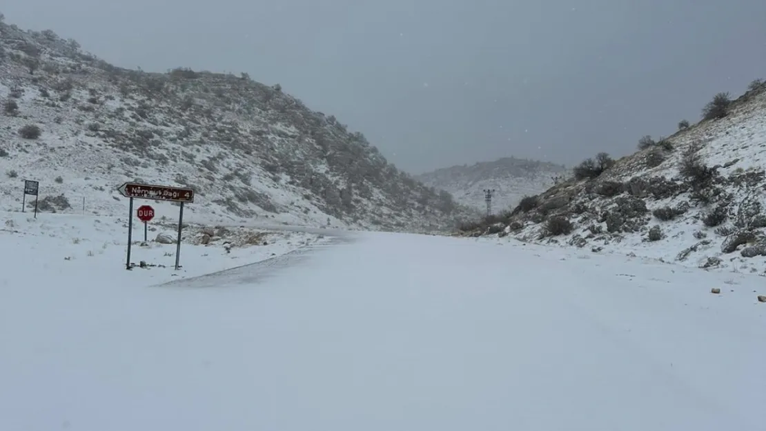 Nemrut Dağı beyazlara büründü