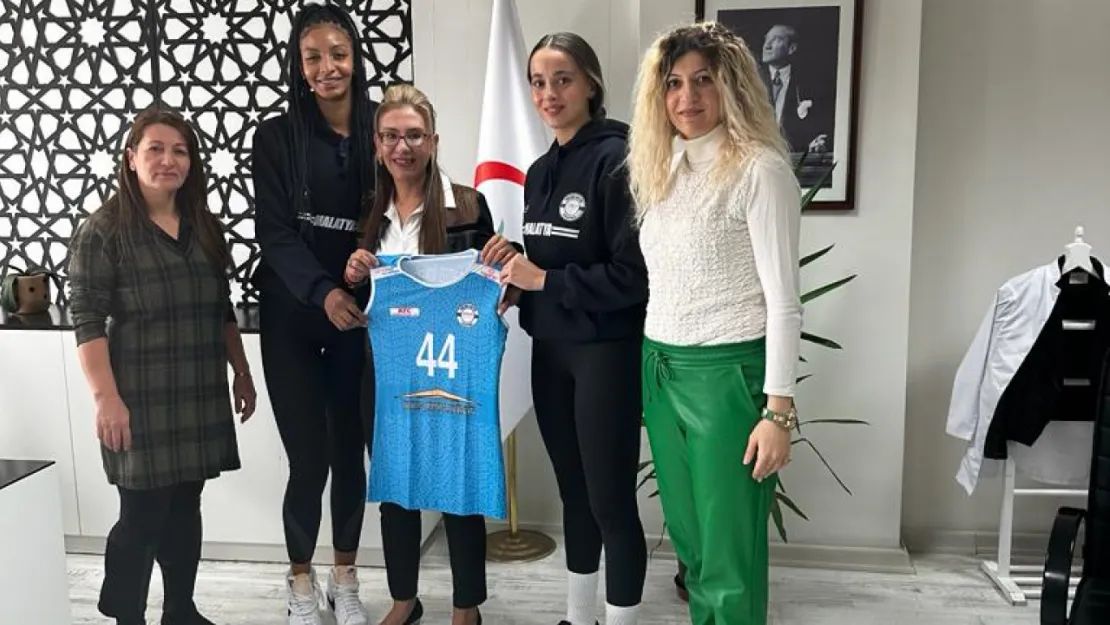 Nicer Hotel Voleybol takımından Dr. Öğr. Üyesi Rabia Aydoğan Baykara' ya ziyaret