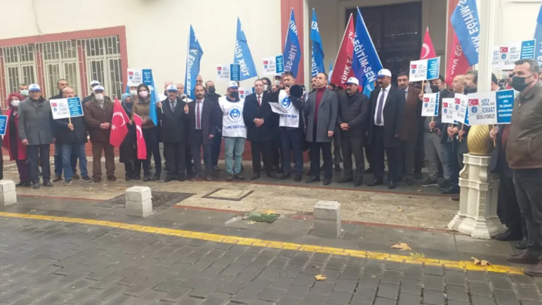 Öğretmenlik Meslek Kanunu Bütçe Görüşmelerinin Sona Ermesinin Hemen Ardından TBMM'ye Getirilmelidir