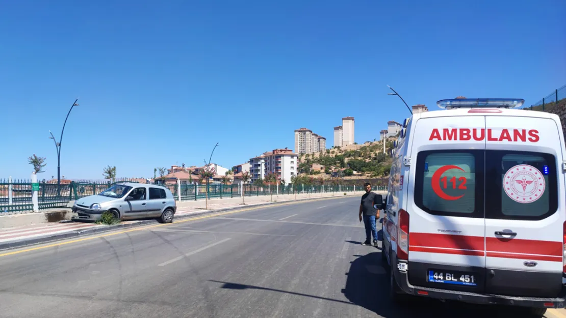 Otomobil su kanalının korkuluklarına çarptı: 1 yaralı