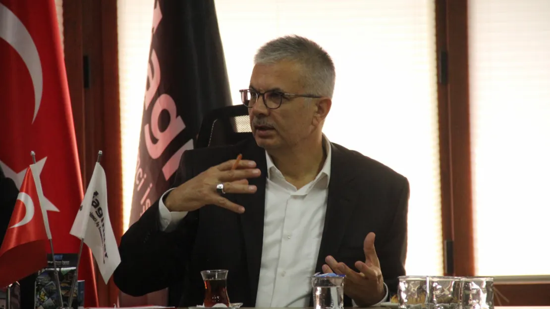 Prof. Dr. İbrahim Gezer: 'Malatya Bu Seçimde Çantada Keklik Olmadığını Göstermelidir'