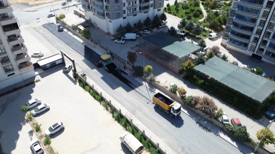 Rezerv Alanlarda İnşaatlar Bitiyor, Battalgazi Belediyesi Yolları Yeniliyor