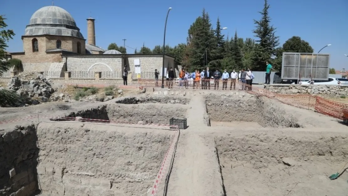 Şahabiyye-İ Kübra Medresesi'ndeki Çalışmalar Sürüyor