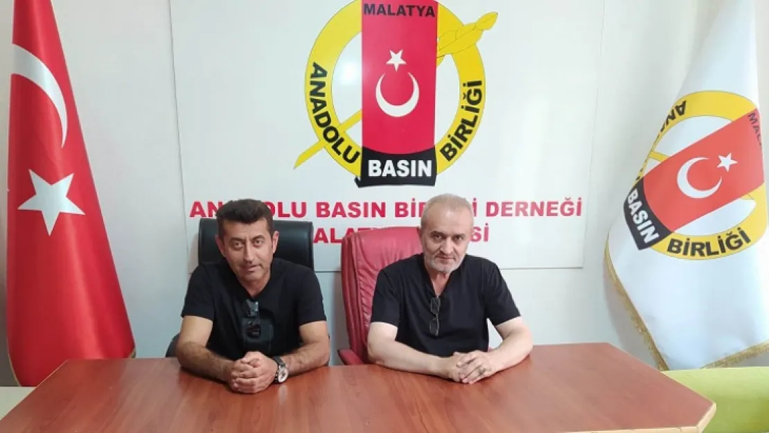 Sanatçı İlhan İlbey'den Anadolu Basın Birliği'ne Ziyaret