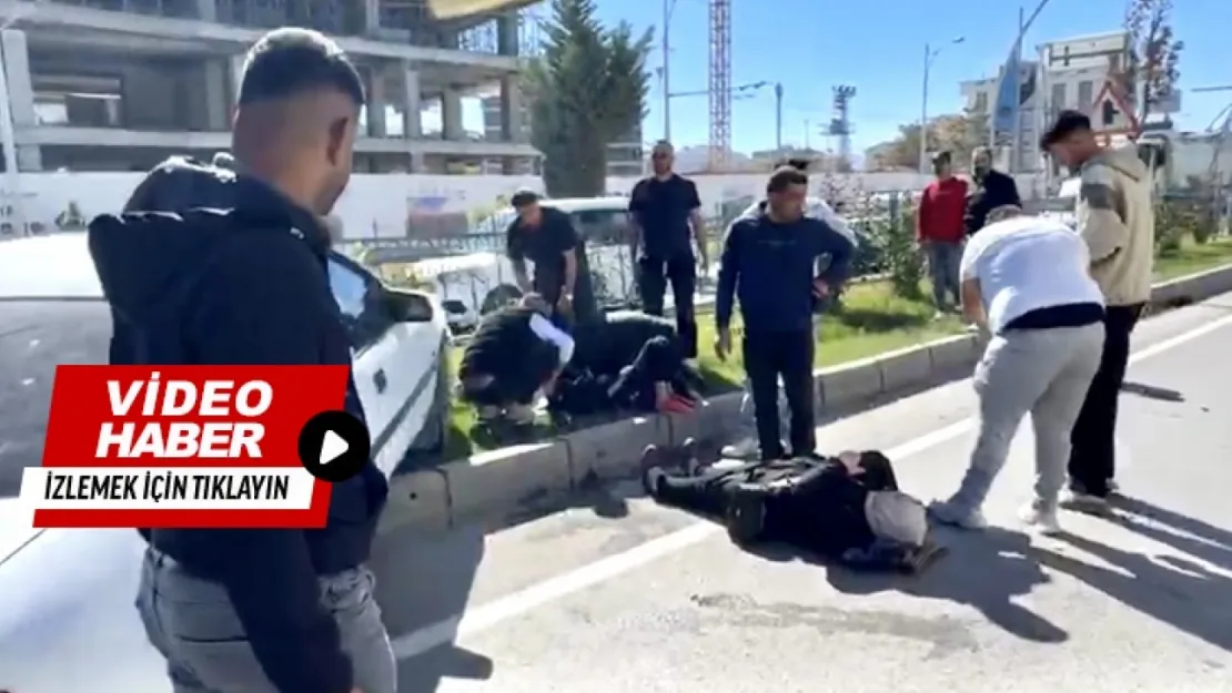 Sancaktar Mezarlığı Mevkiinde Korkutan Kaza: Otomobil Refüje Çaptı