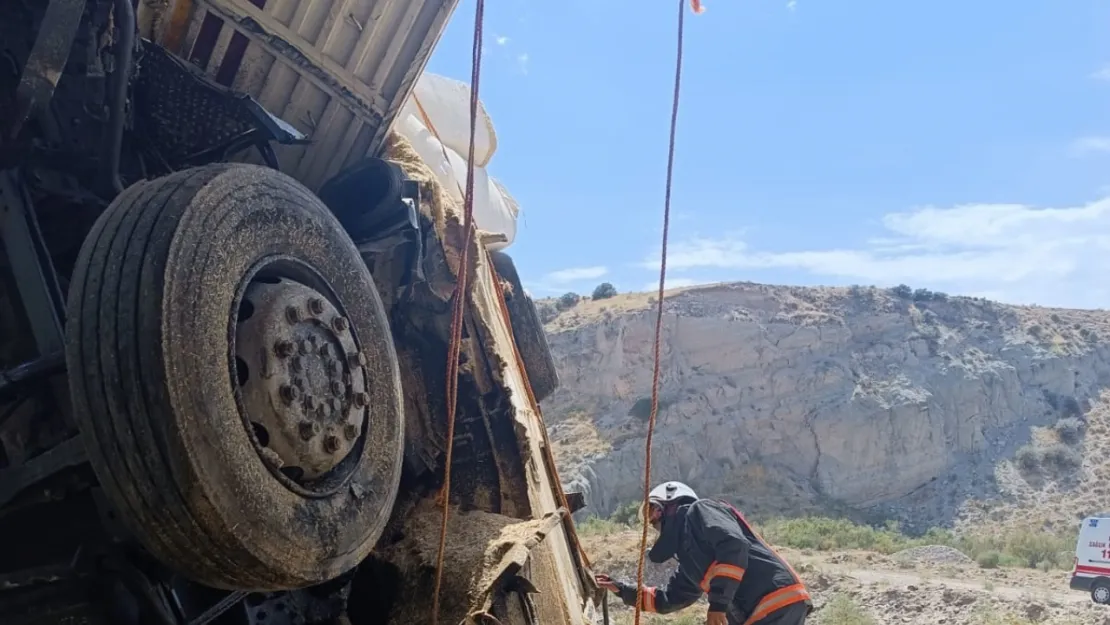 Sarsap tüneli mevkiinde kaza: 1 ölü