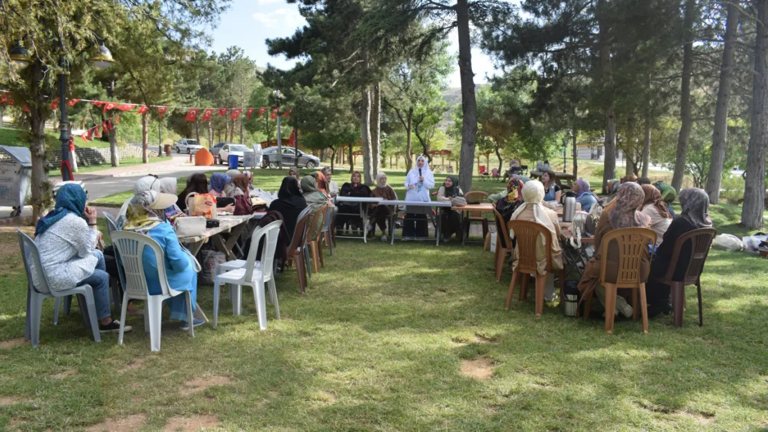 Şehirleri Değerli Kılan Sadece Mimari Yapılar Değil, İçinde Yaşayan Nitelikli İnsanların Varlığıdır
