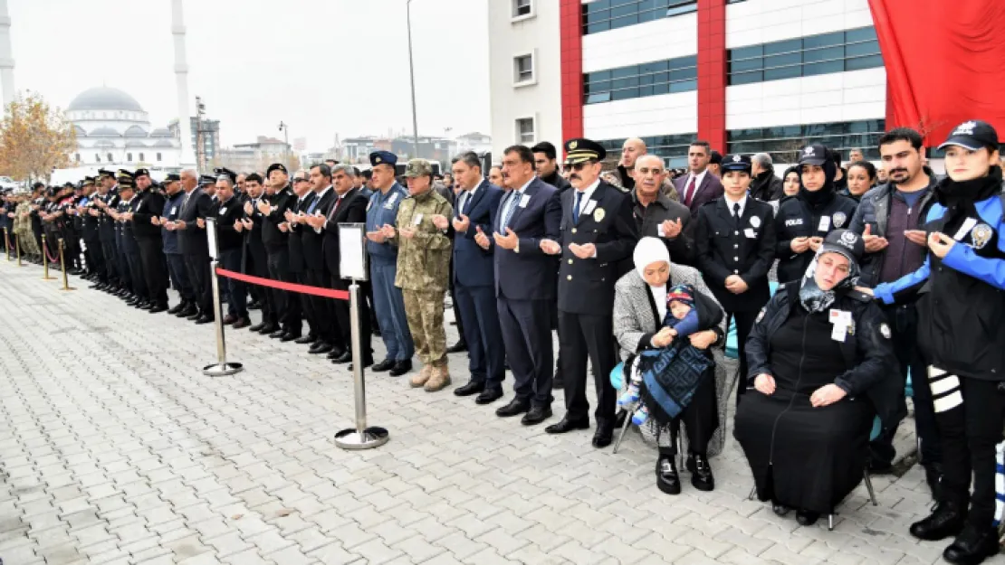 Şehit Kom. Yrd. Ramazan Tülek İçin Emniyet Müdürlüğünde Tören Düzenlendi.