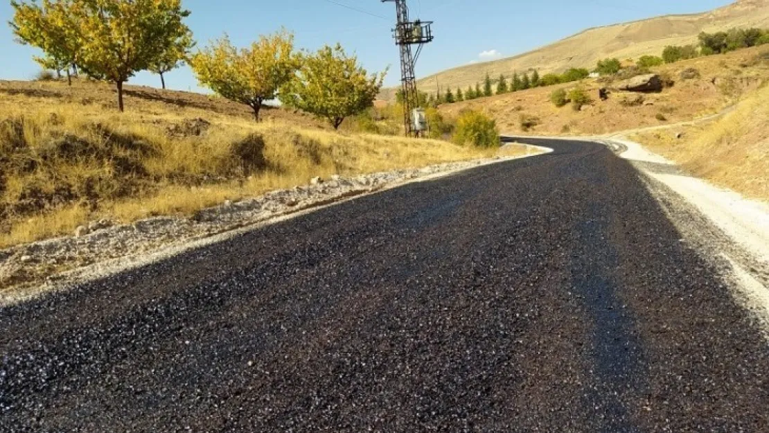 'Söz Verdiğimiz Gibi Asfaltsız Yol Kalmayacak'