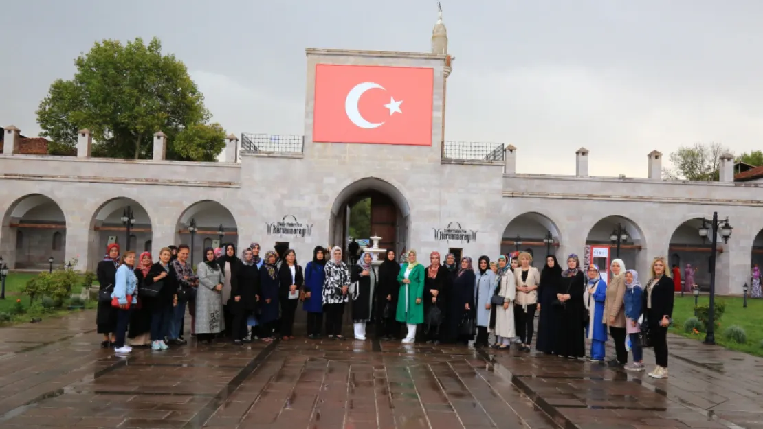 Stk'ların Kadın Temsilcileri Battalgazi'deki Hizmet Alanlarını Gezdiler