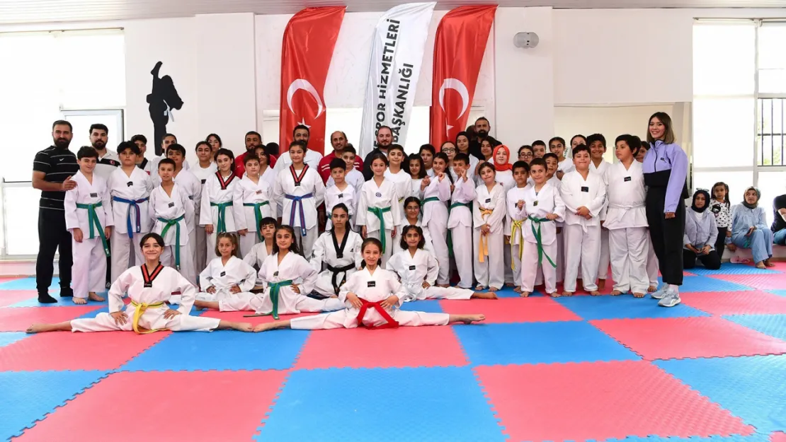 Taekwondo 3.Dönem Kuşak Sınavı Malatya Büyükşehir Belediyesi Ev Sahipliğinde Yapıldı