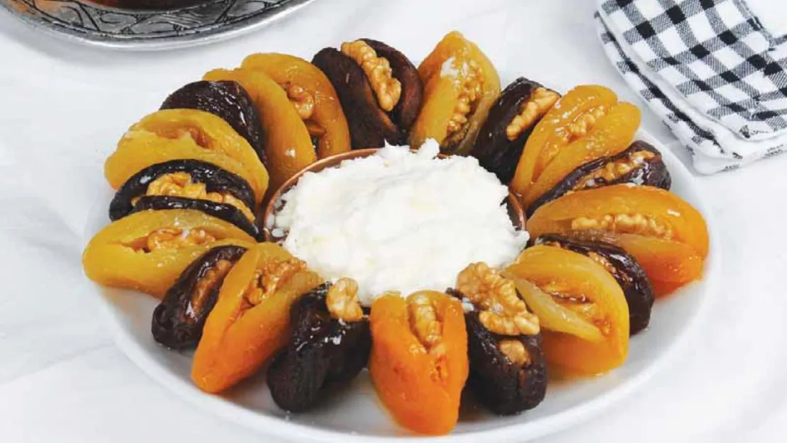Tatlı ve Hamur İşlerinde Geleneksel Lezzetler Sofralarda