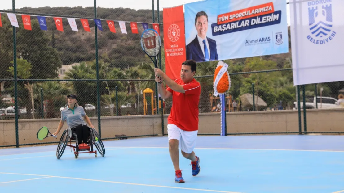 Tekerlekli Sandalye 100. Yıl Tenis Turnuvası Heyecanı