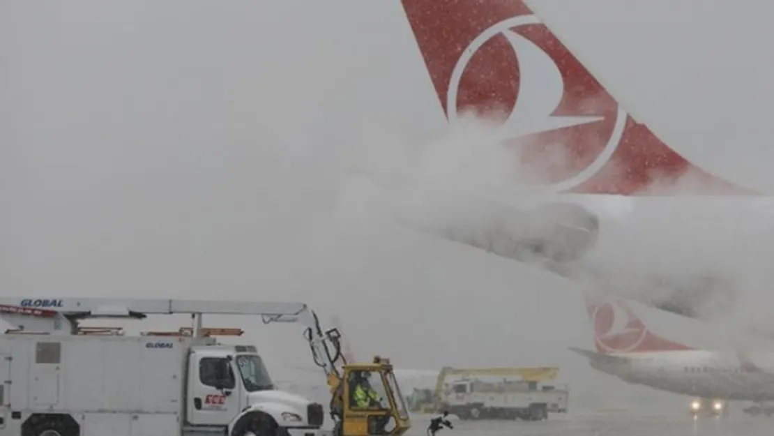 THY'den olumsuz hava koşulları nedeniyle sefer iptalleri