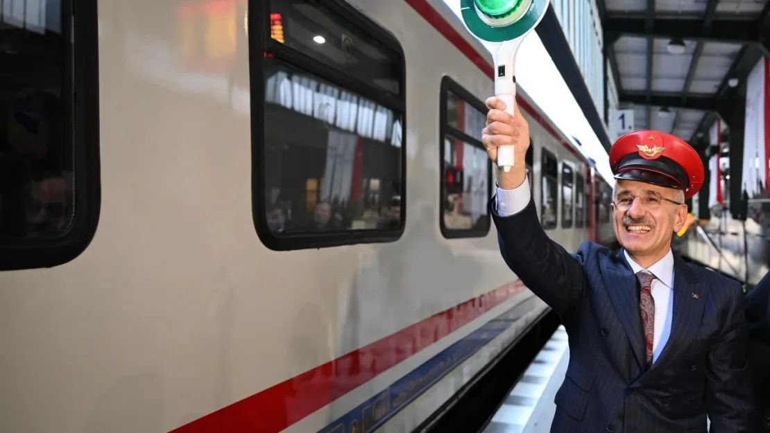 Uraloğlu, Yeni Bir Turistik Bölgesel Tren Seferini Başlatacaklarının Müjdesini Verdi