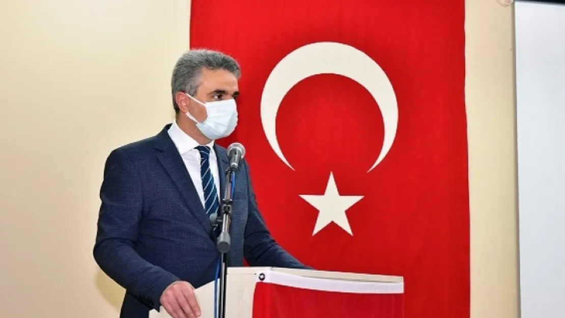 Vali Aydın Baruş, Yazıhan'da Muhtarlarla, Kurum Yetkililerini Bir Araya Getirdi