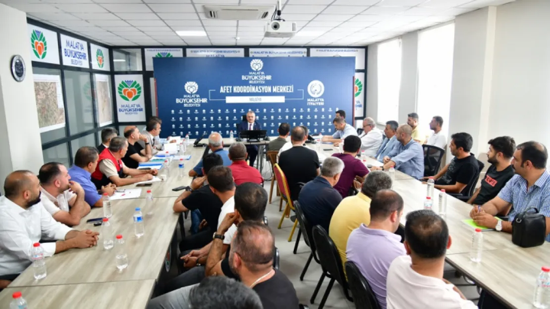 Vali Ersin Yazıcı, 6 Şubat Depremleri Sonrası Yıkım Yapan Firmalar ile İstişare Toplantısı Yaptı.
