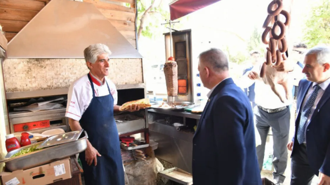 Vali Ersin Yazıcı Yeşilyurt İlçesini Ziyaret Etti.