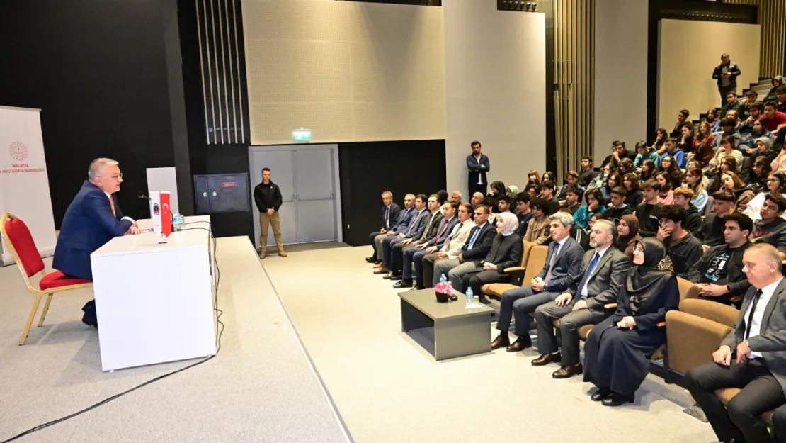 Vali Yazıcı, Erman Ilıcak Fen Lisesi Öğrencileriyle Bir Araya Geldi