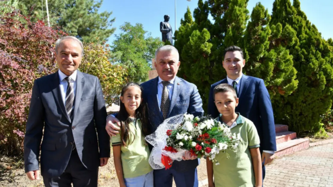 Vali Yazıcı İlçe Ziyaretlerine Devam Ediyor