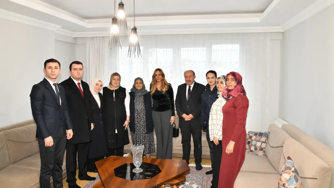 Vali Yazıcı'nın Eşi Hanife Yazıcı'dan Şehit Ailelerine Ziyaret