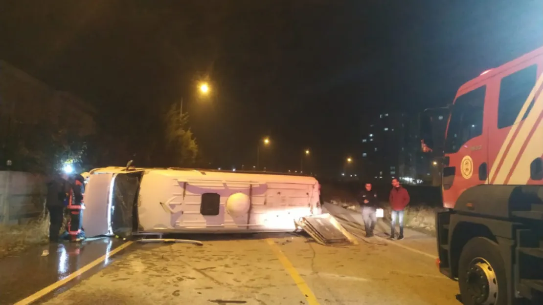 Yakınca Mahallesinde Trafik Kazası 3 yaralı