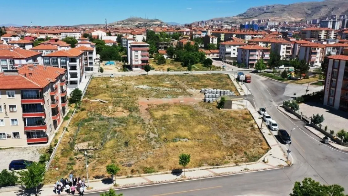 Yeşilyurt Belediyesi 213'ncü Parkı İlyas Mahallesine Kazandırıyor