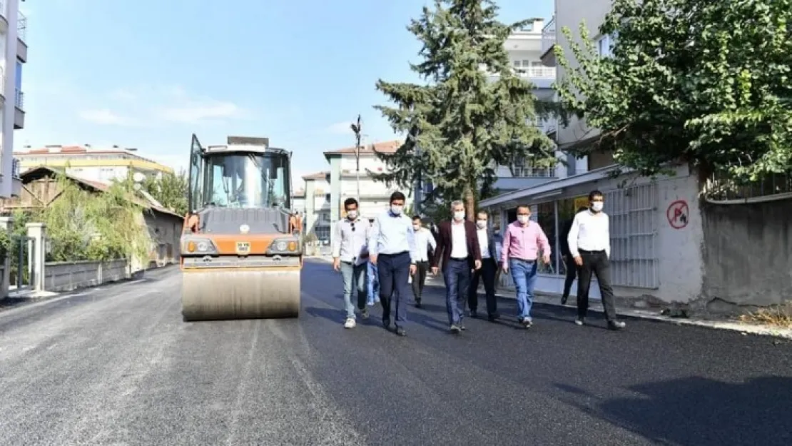 Yeşilyurt Belediyesi, 454 Bin 479 Ton Sıcak Asfalt Serimi Yaparak İlçeyi Dev Yatırımlarla Buluşturdu