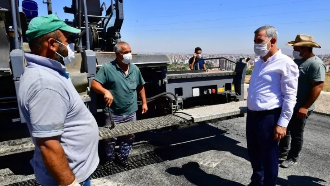 Yeşilyurt Belediyesi 'Asfalt Seferberliği' Kapsamında Hizmetlerini Genişletti