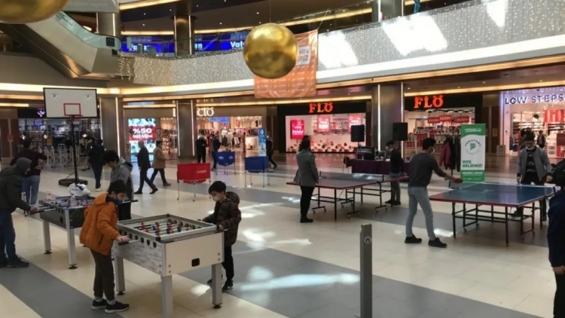 Yeşilyurt Belediyesi, 'Basketler Sizden Hediyeler Yeşilyurt Belediyesi'nden' Gençlik Oyunları Düzenliyor