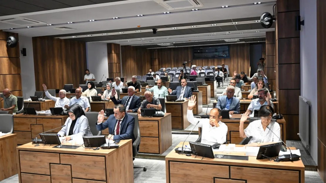 Yeşilyurt Belediyesi Beton Santrali ve Konut Projeleriyle Yatırımlarına Hız Veriyor