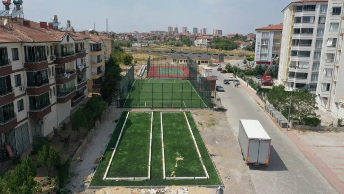 Yeşilyurt Belediyesi, İnönü Mahallesine Çok Amaçlı Spor Tesisi Kazandırıyor