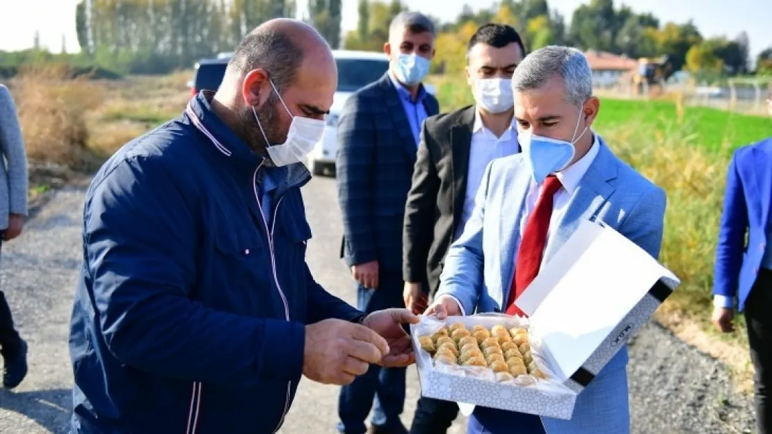 Yeşilyurt Belediyesi, Kırsal Bölgelerin Yol Ağını Yeni Yatırımlarla Genişletiyor