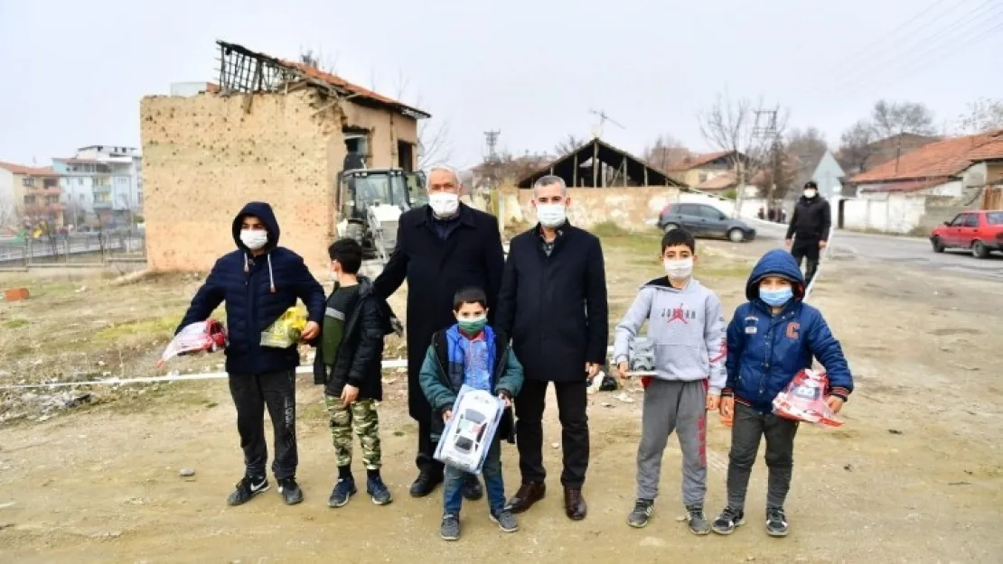 Yeşilyurt Belediyesi, Melekbaba'nın Dönüşümü İçin Yatırımlara Hız Verdi