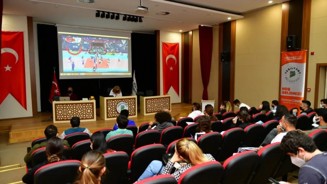 Yeşilyurt Belediyesi, Voleybol Aday Hakem Seminerine Ev Sahipliği Yaptı