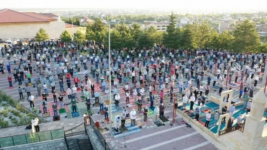 Yeşilyurt Gedik Namazgâh'ta Kurban Bayramı Namazı Heyecanı Yaşandı