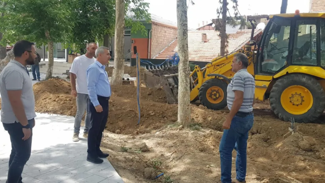 Yeşilyurt Güreş Sahası Ve Ahmet Atılgan Parkındaki Dönüşüm Çalışmaları Sürüyor