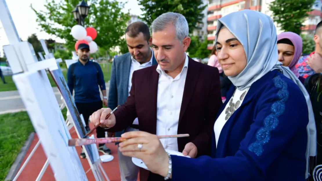 Yeşilyurt Kent Konseyi'nde Düzenlenen Sanat Şenliği Renkli Ve Coşku Dolu Anlara Sahne Oldu