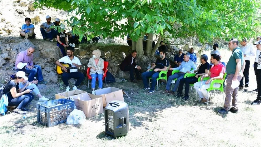 Yeşilyurt'ta 5 Haziran Dünya Çevre Günü Nedeniyle Doğa Yürüyüşü Gerçekleşti