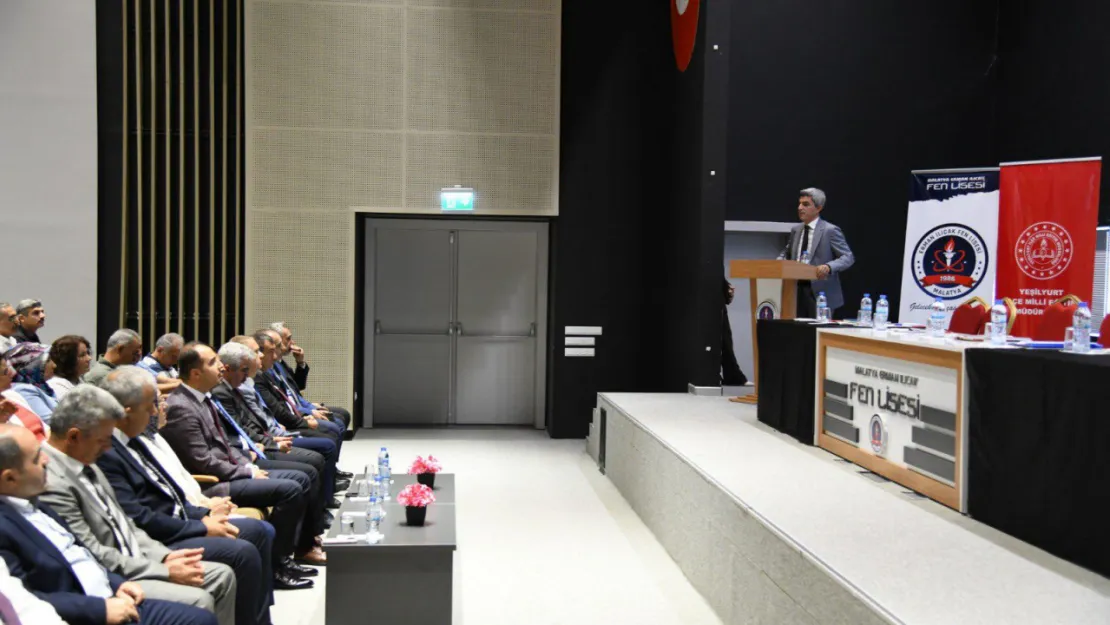 Yeşilyurt'ta Eğitim Kurumu Müdürleri Kurulu Toplandı