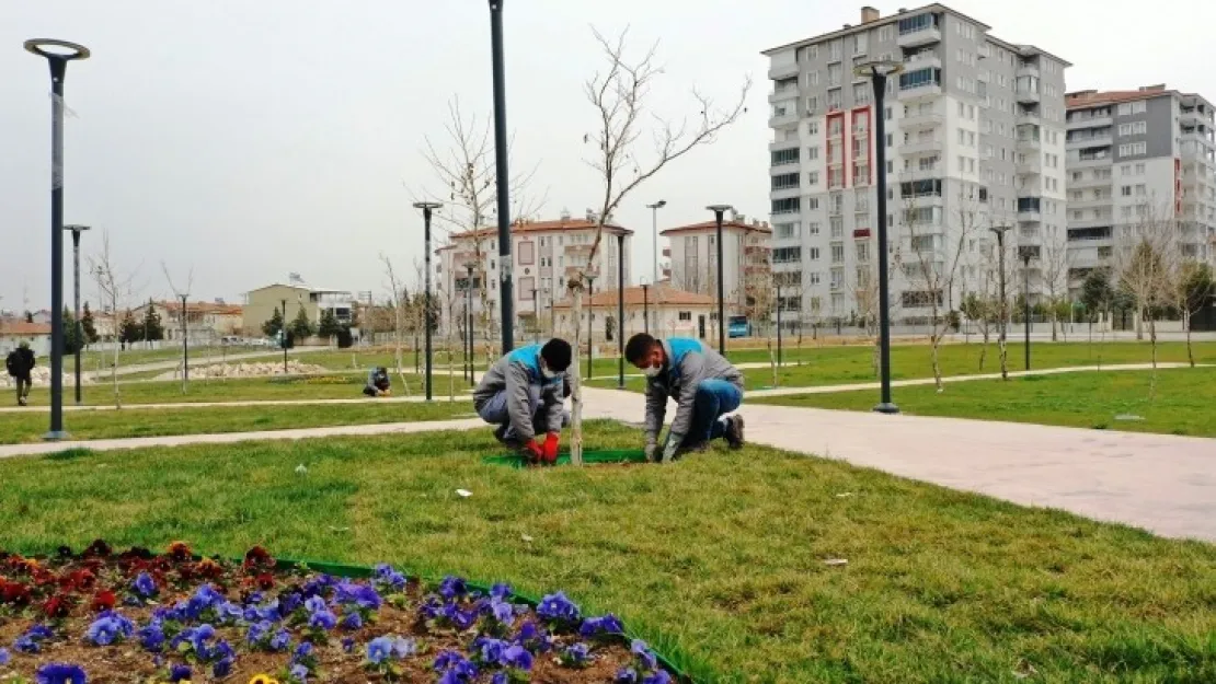 Yeşilyurt'ta ki Sosyal Yaşam Alanları Yenileniyor, Güzelleşiyor