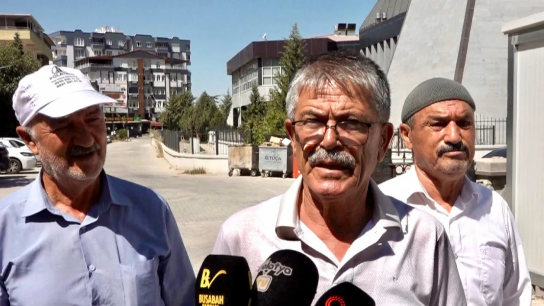Yeşilyurtlu çiftçilerden sulama sorununa tepki