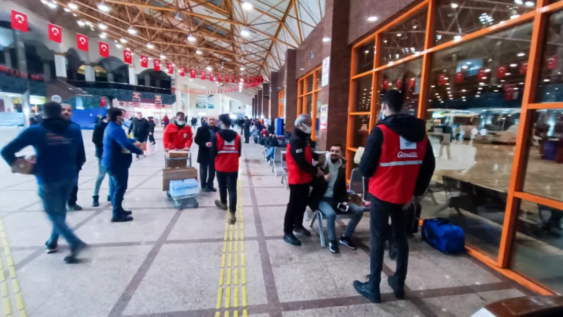 Yolların Kapanmasıyla Binlerce Yolcu Malatya'da Mahsur Kaldı