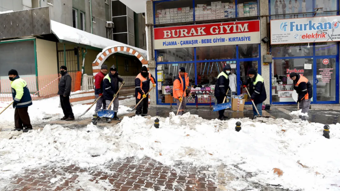 Yolların Ve Ana Arterlerin Açılması, Hastaların İlgili Yerlere Ulaştırılması Noktasında Hiçbir Problemimiz Yok