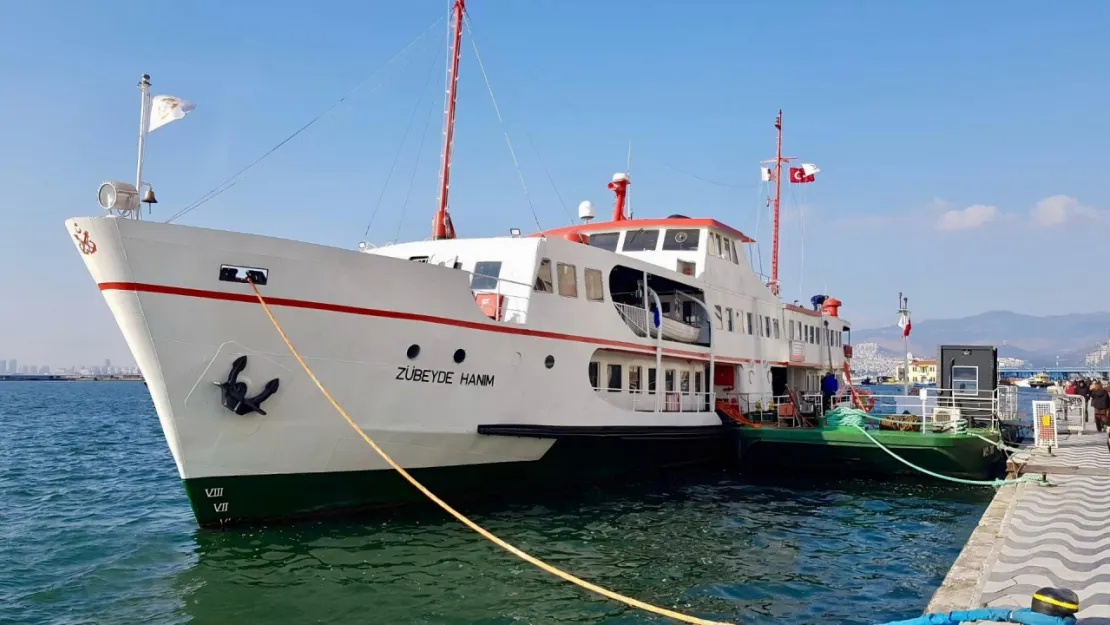 Zübeyde Hanım Eğitim ve Sergi Gemisi bugün yeniden ziyarete açıldı