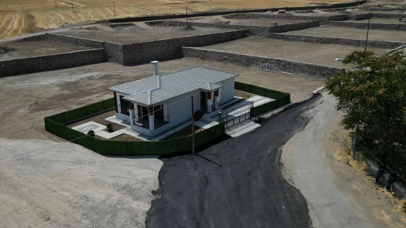 Arguvan Belediyesi'nden Sosyal Konut Atağı: Arsalar Açık İhale ile Satılacak