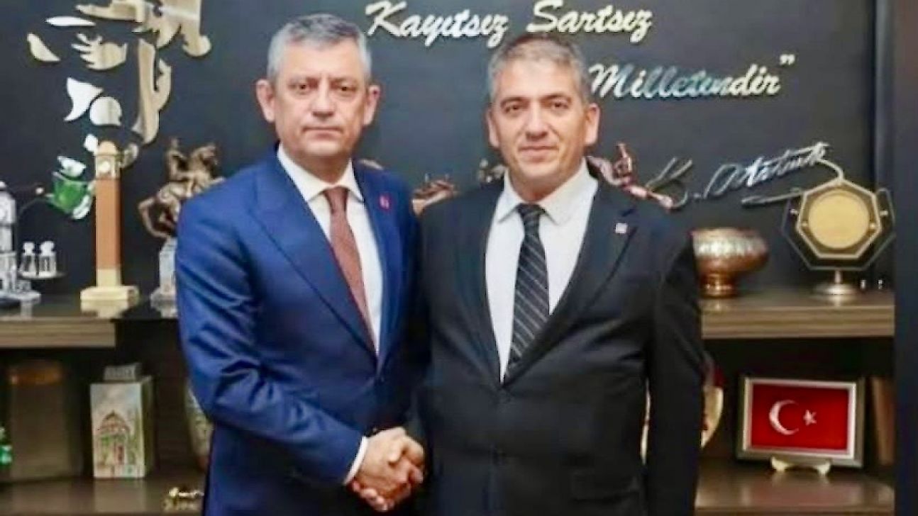 CHP Hekimhan'da İstifa: İlçe Başkanı Sedat Öztürk Görevini Bıraktı