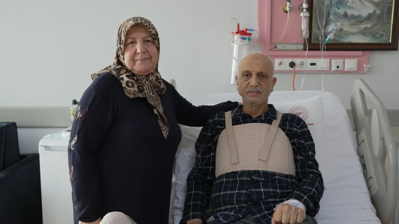 Kalbinde Tümör ve Üç Damarı Tıkalıydı: Malatya'da 5 Saatlik Hayat Kurtaran Operasyon