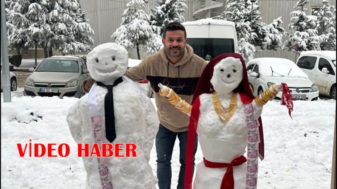 Kar Yağdı, Esnaf Çocukluğuna Döndü: Kardan Çifte Düğün Yaptılar