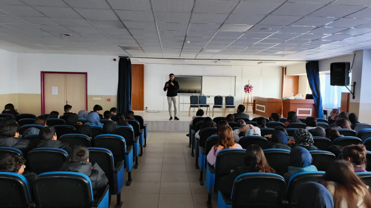 Malatya'da Kariyer Günleri: Bilim ve Sanat Aynı Sahneyi Paylaştı